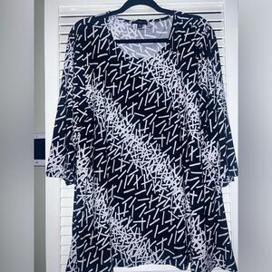 Stylish Black and White Women's Top